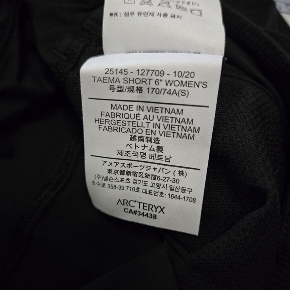 Arc'teryx Women's Black Athletic Shorts - Picture 6 of 6
